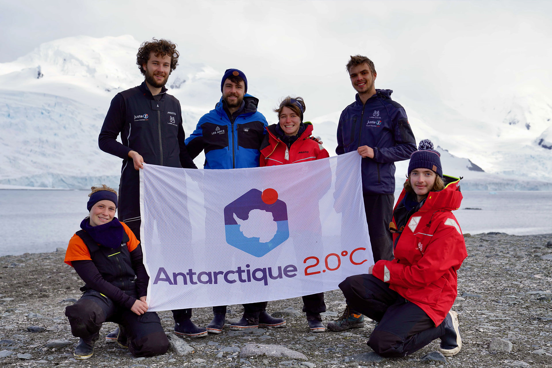 L'équipe complète d'Antarctique 2.0°C