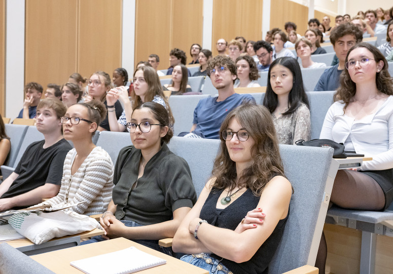 Les nouveaux élèves et étudiants de l'ENS Paris-Saclay