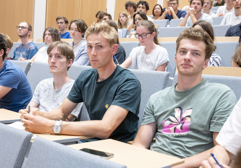 Les nouveaux élèves et étudiants de l'ENS Paris-Saclay