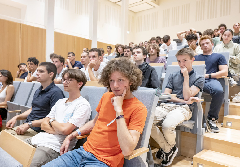 Les nouveaux élèves et étudiants de l'ENS Paris-Saclay